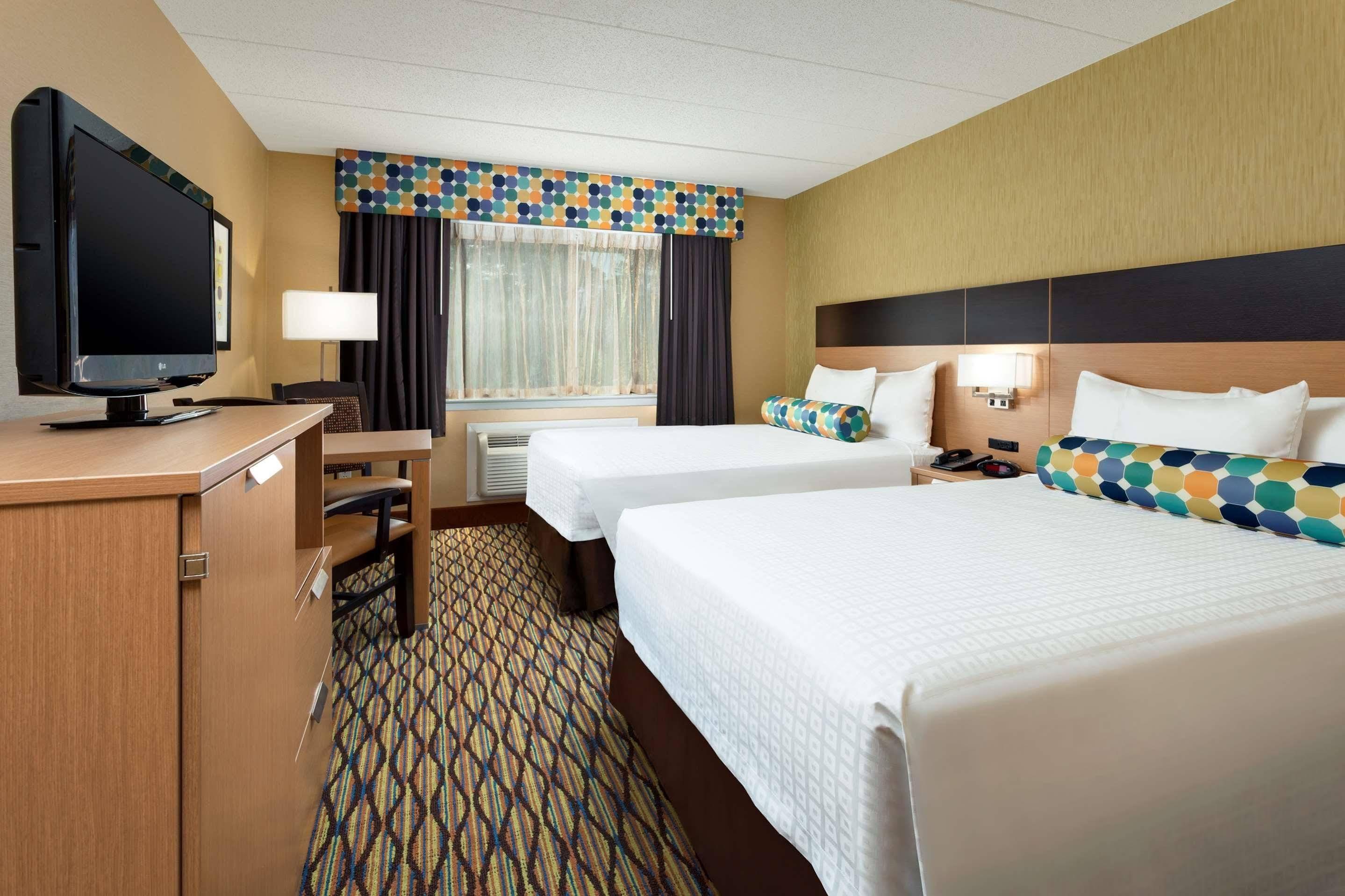 Best Western Leisure Inn Lakewood Extérieur photo