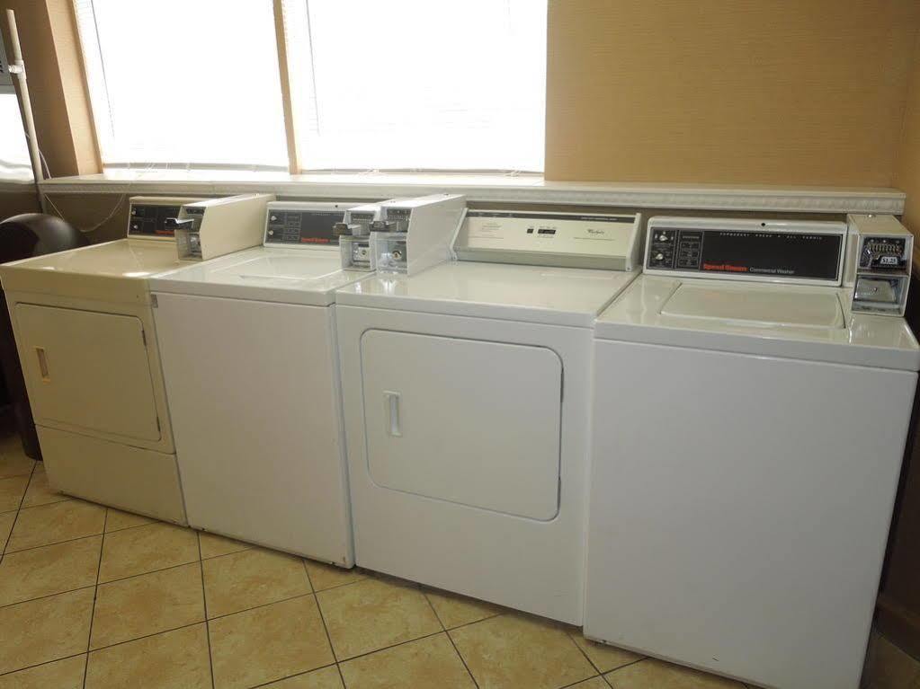 Best Western Leisure Inn Lakewood Extérieur photo
